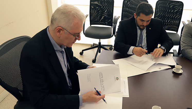 13.12.23 Assinatura UFPA DPE Por Heloísa Torres 41