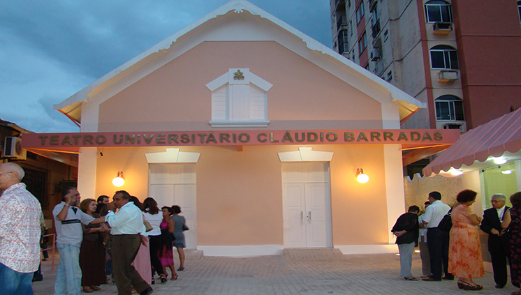 Teatro Claúdio Barradas